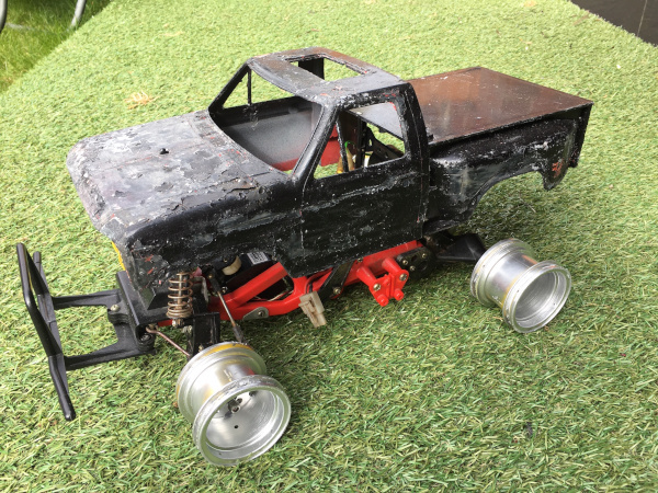 /photos/tamiya_blackfoot_1_before.jpg